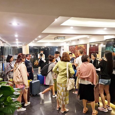 Vina Spa Hotel Hue Buitenkant foto
