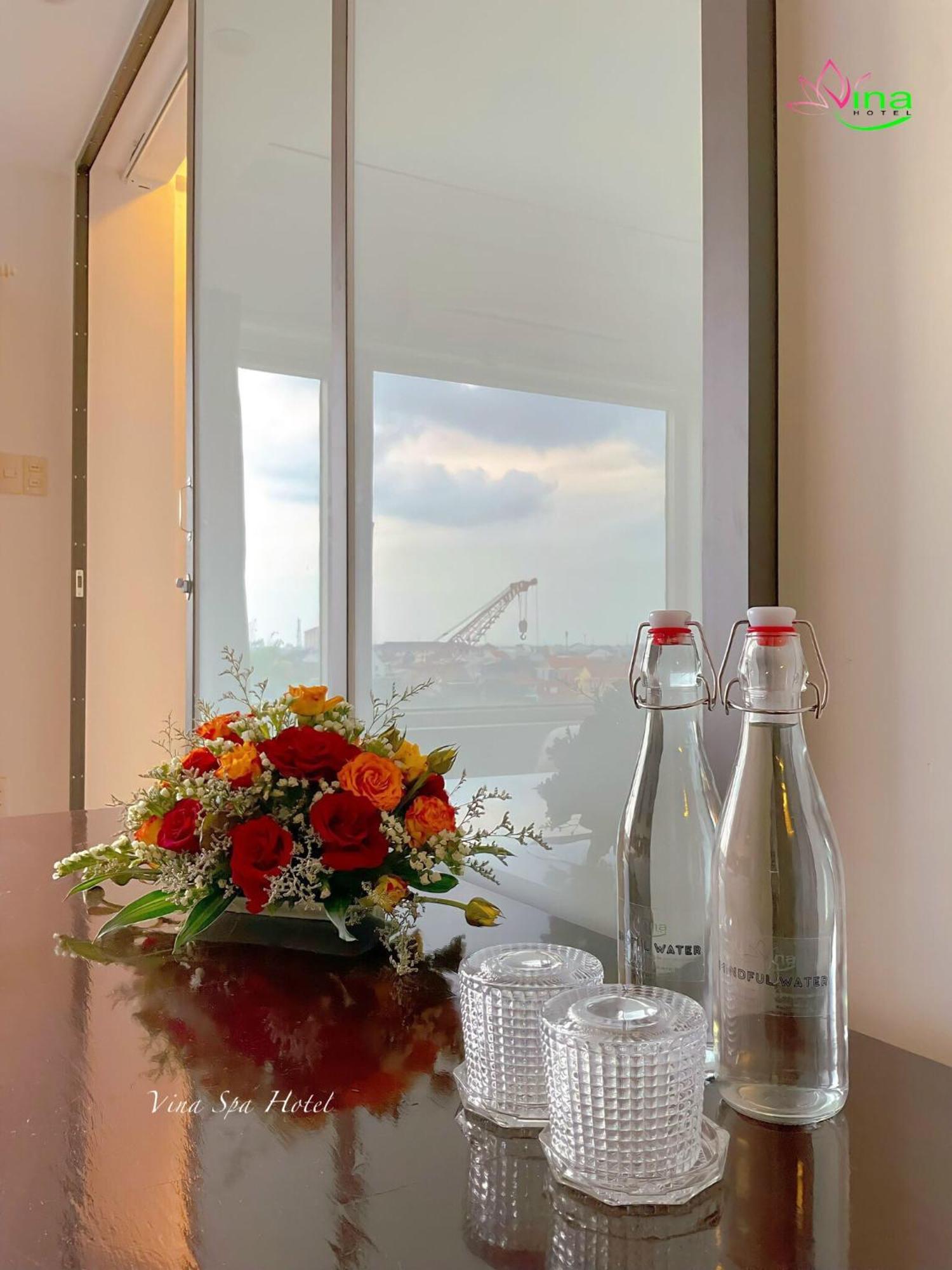 Vina Spa Hotel Hue Buitenkant foto