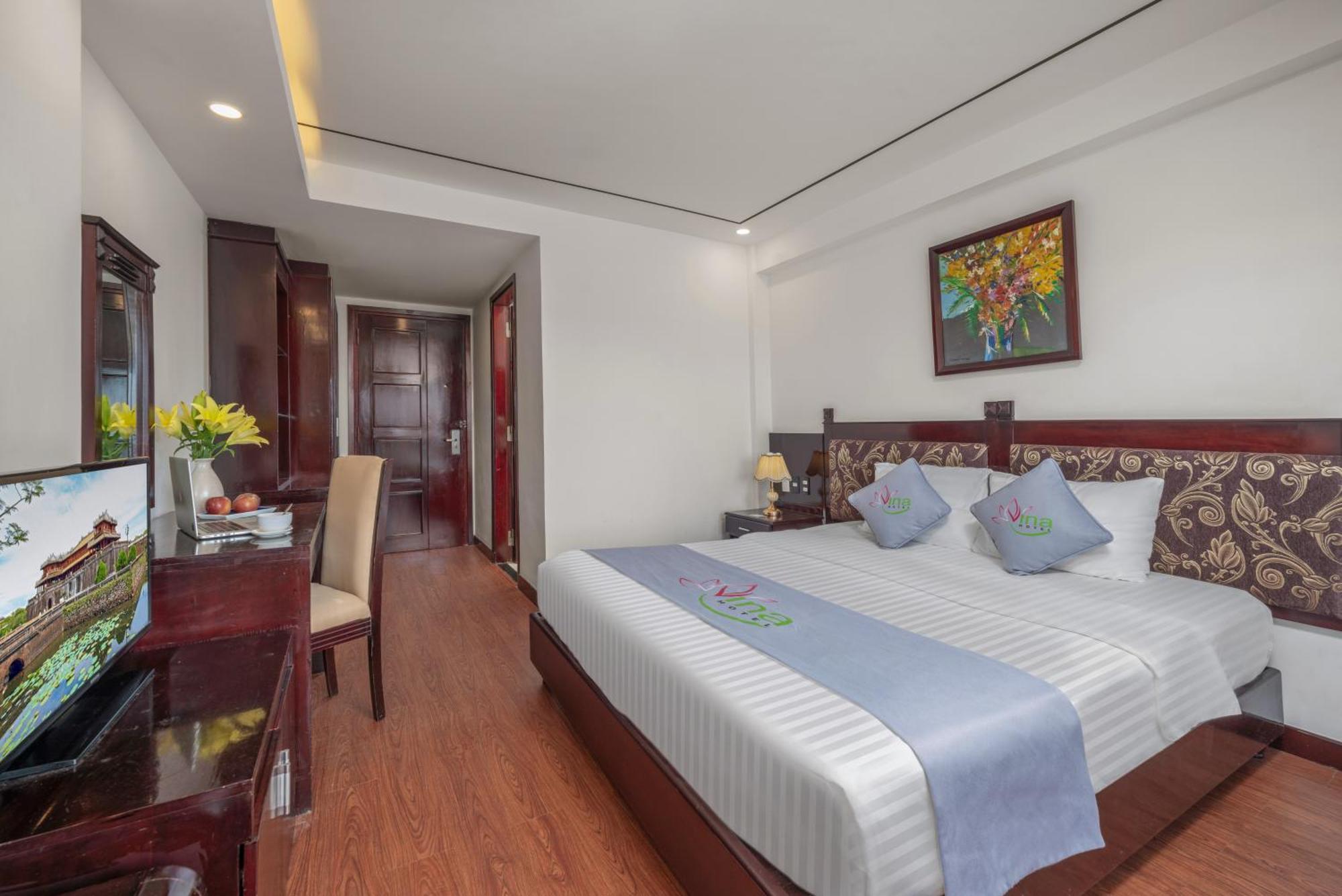 Vina Spa Hotel Hue Buitenkant foto