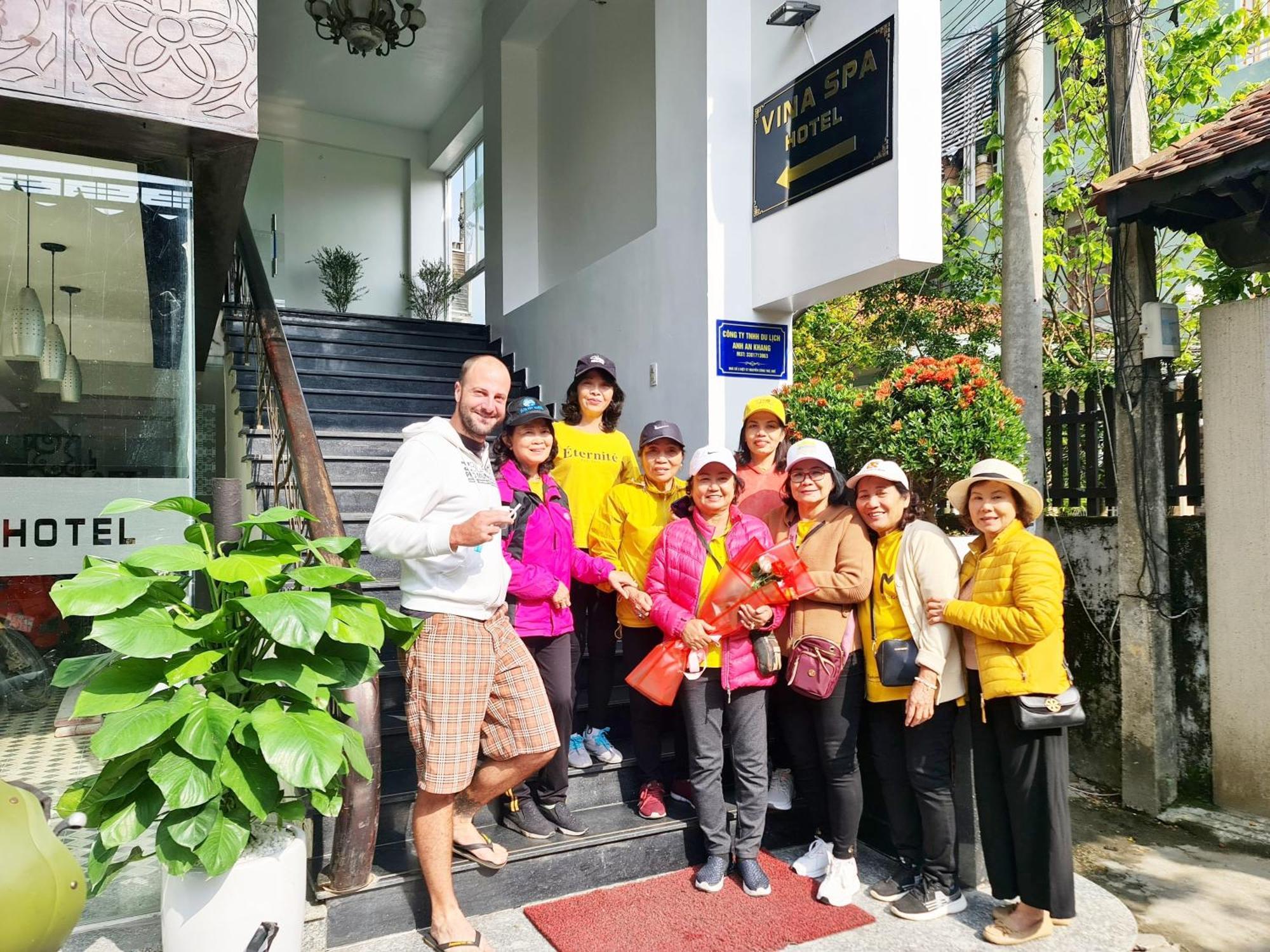 Vina Spa Hotel Hue Buitenkant foto