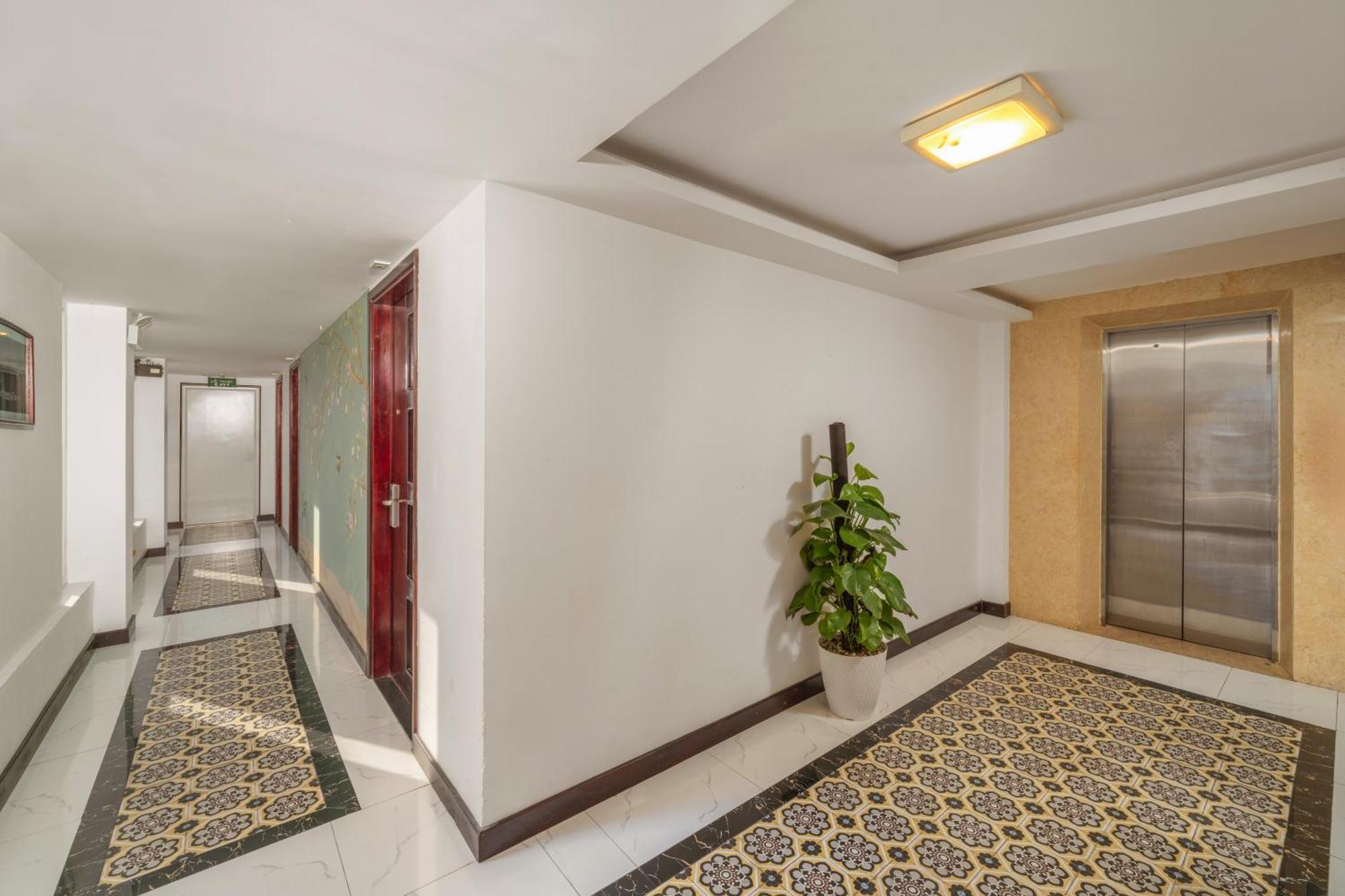 Vina Spa Hotel Hue Buitenkant foto