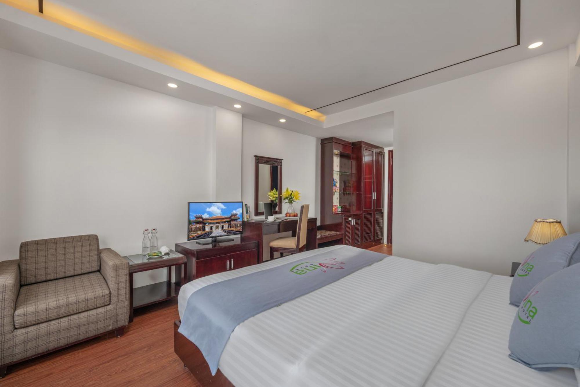 Vina Spa Hotel Hue Buitenkant foto